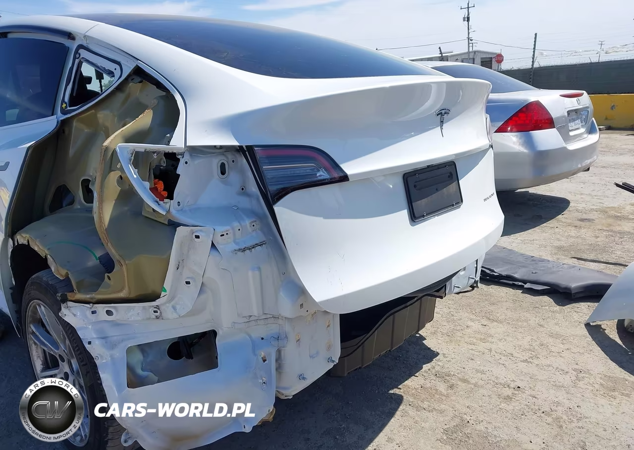 2023 Tesla Model Y Awd-Long Range Dual Motor All-Wheel Drive VIN:7SAYGDEE7PF740511 - 6