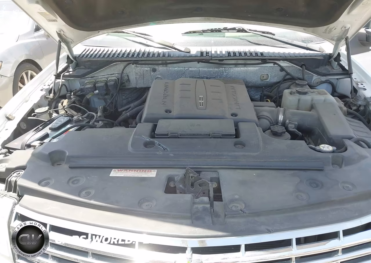 2011 Lincoln Navigator L VIN:5LMJJ3H56BEJ04199 - 10