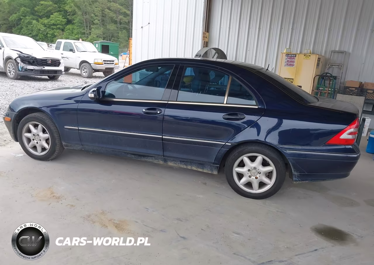 2001 Mercedes-Benz C 240 VIN:WDBRF61J01F070093 - 3
