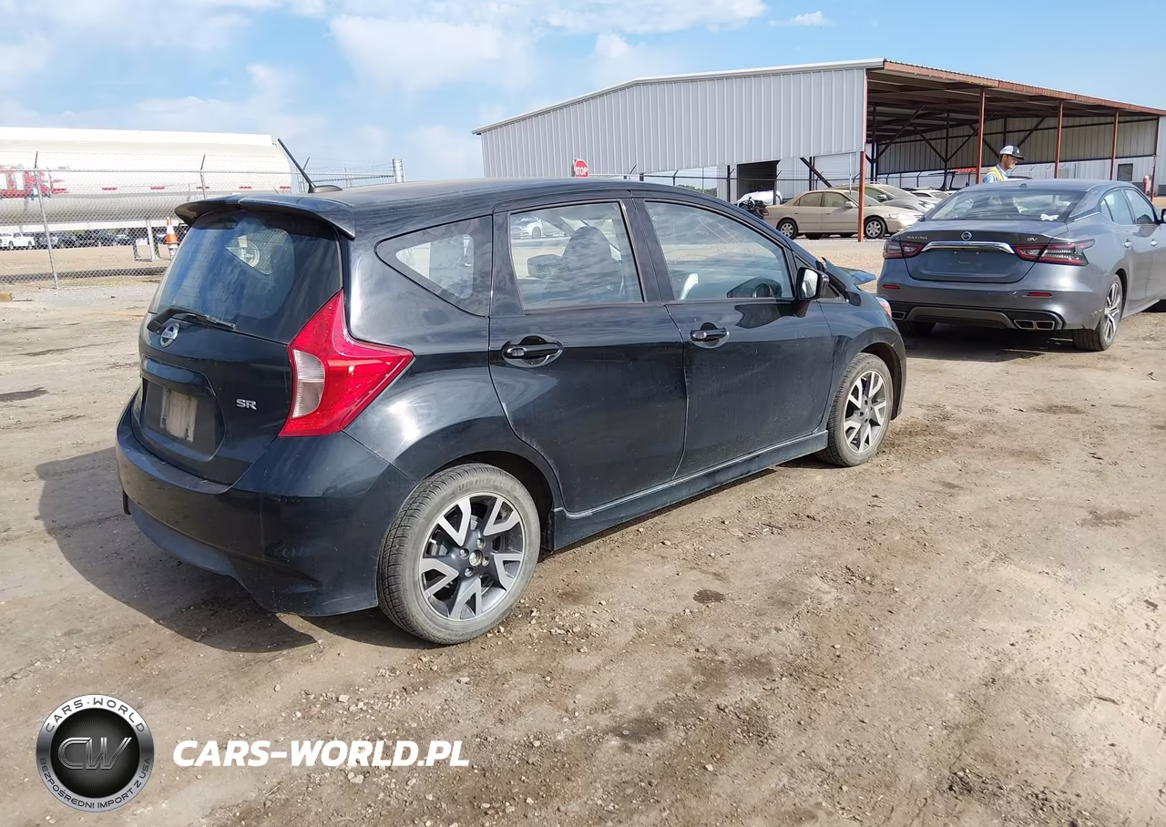 2016 Nissan Versa Note Sr VIN:3N1CE2CP8GL405347 - 4