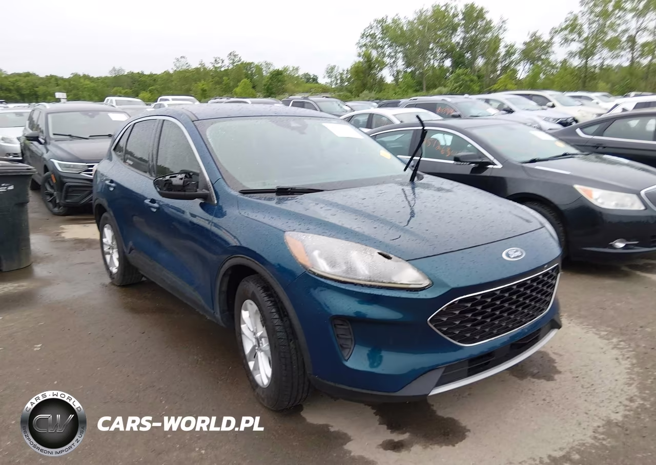 2020 Ford Escape Se