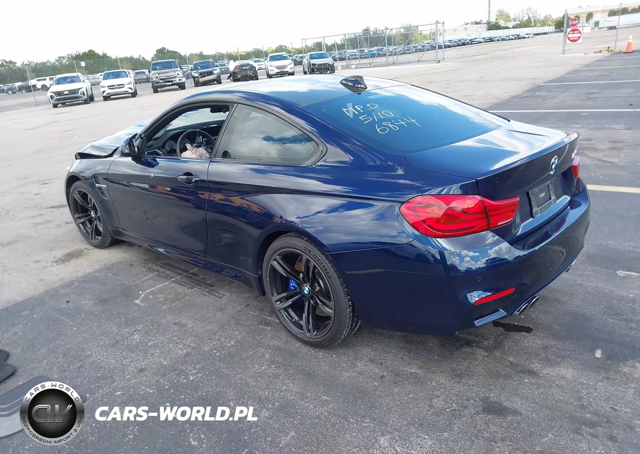 2018 BMW M4 VIN:WBS4Y9C58JAG66844 - 3