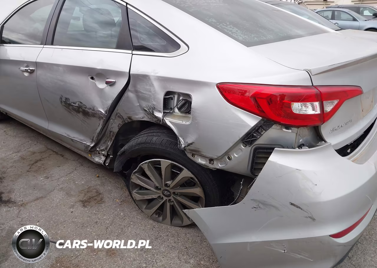 2015 Hyundai Sonata Sport VIN:5NPE34AF9FH111732 - 6