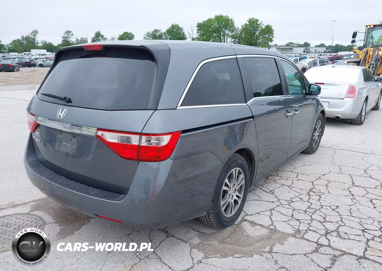 2013 Honda Odyssey Ex VIN:5FNRL5H48DB008762 - 4