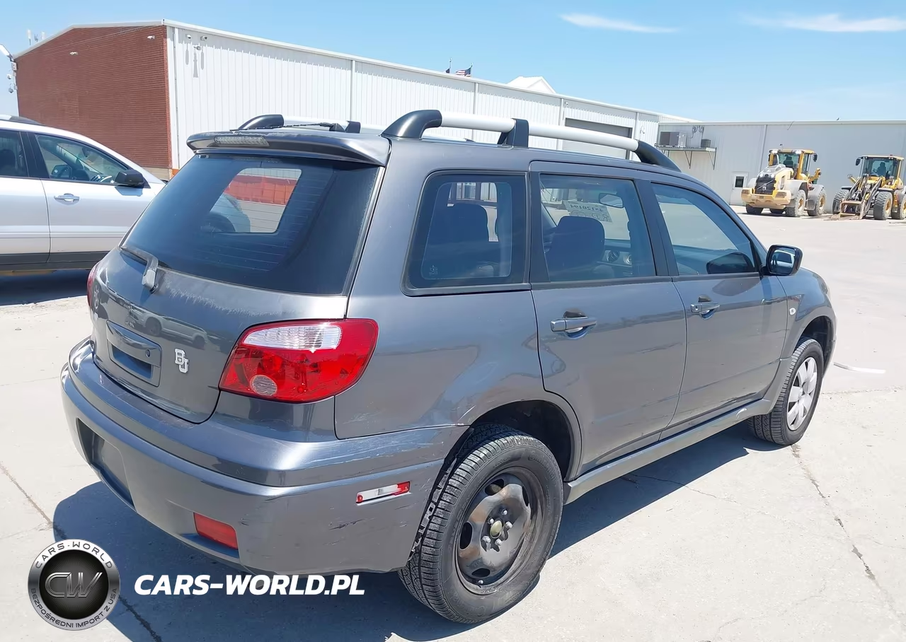 2005 Mitsubishi Outlander Ls VIN:JA4LX31F85U023632 - 4