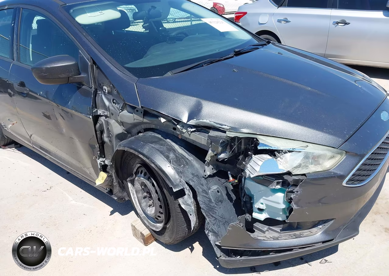 2016 Ford Focus S VIN:1FADP3E21GL359994 - 6