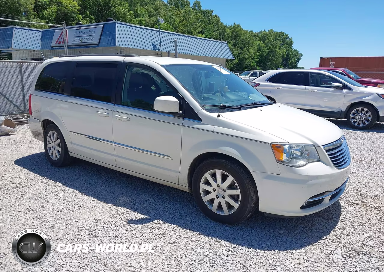 2013 Chrysler Town & Country Touring