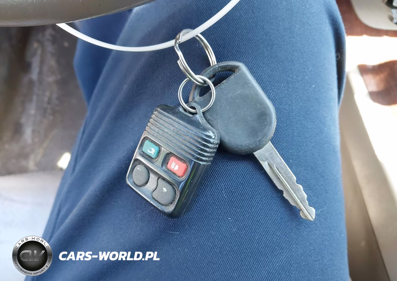 2004 Ford Taurus Sel VIN:1FAHP59S84A205622 - 11