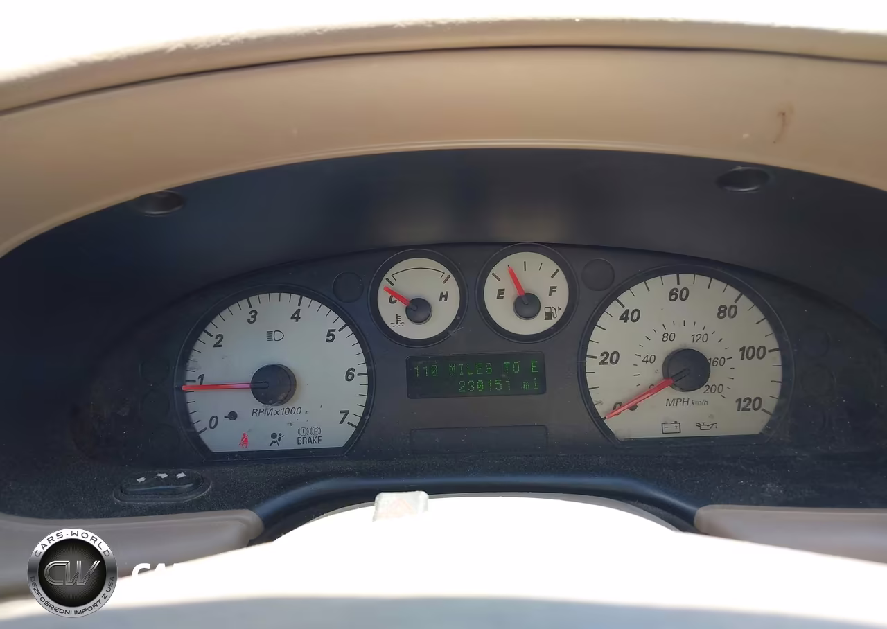 2004 Ford Taurus Sel VIN:1FAHP59S84A205622 - 7