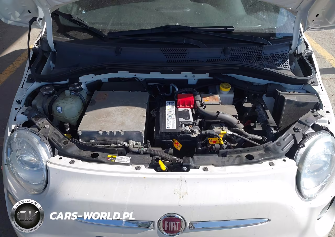 2017 Fiat 500E Battery Electric VIN:3C3CFFGE6HT502921 - 10