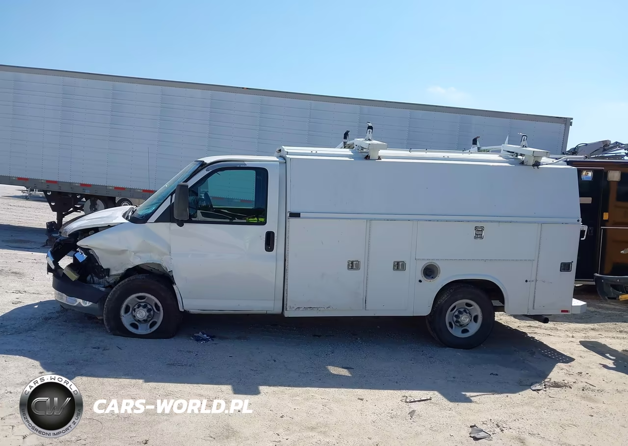 2009 Chevrolet Express Cutaway Work Van VIN:1GBHG31C991123333 - 15