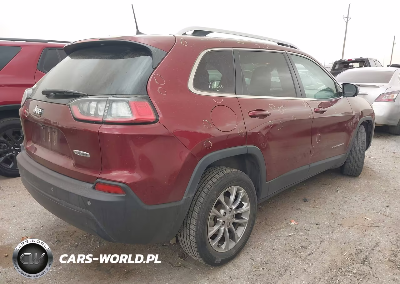 2019 Jeep Cherokee Latitude Plus Fwd VIN:1C4PJLLB0KD312471 - 4