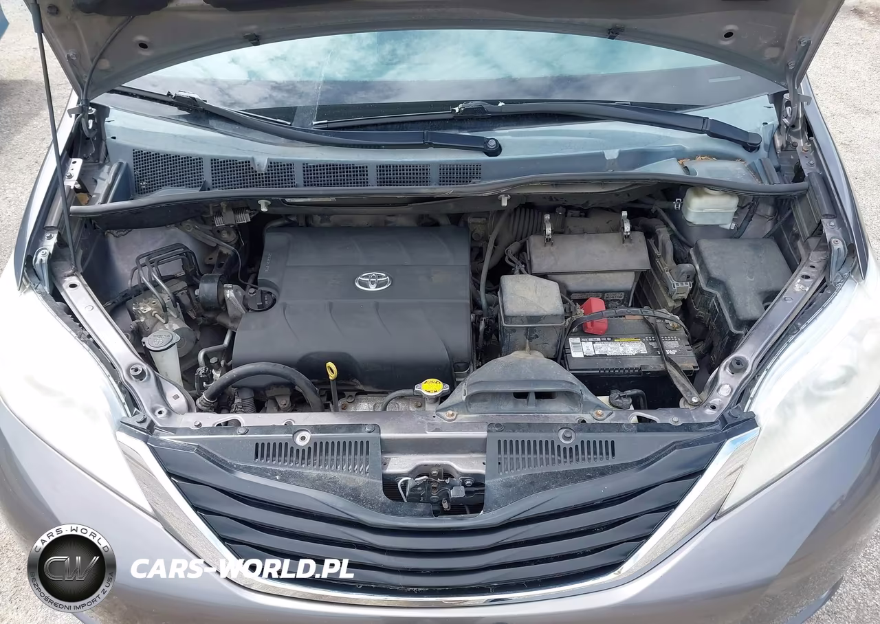 2013 Toyota Sienna Le V6 8 Passenger VIN:5TDKK3DC6DS303909 - 10