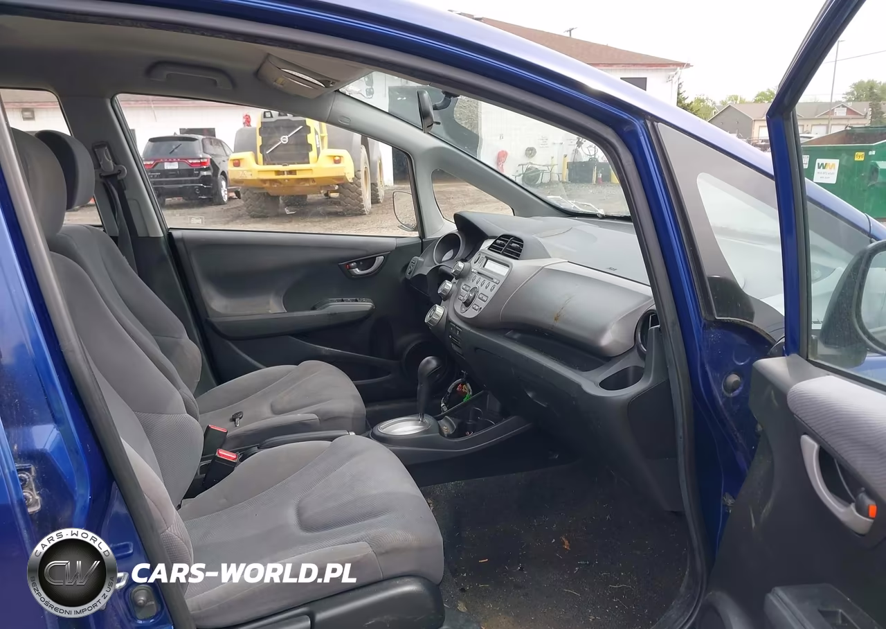 2009 Honda Fit VIN:JHMGE88269S018569 - 5
