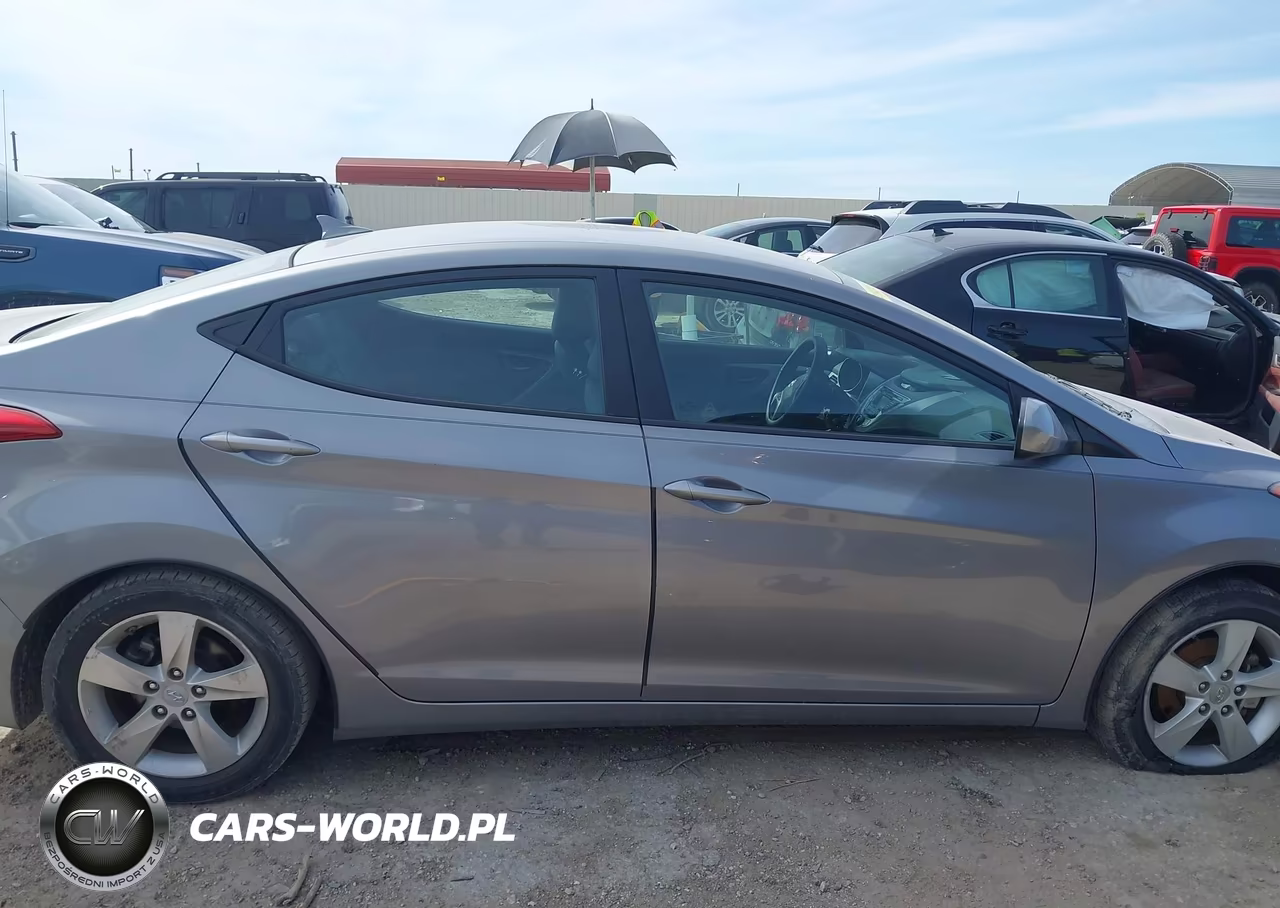 2013 Hyundai Elantra Gls VIN:KMHDH4AE8DU573699 - 13