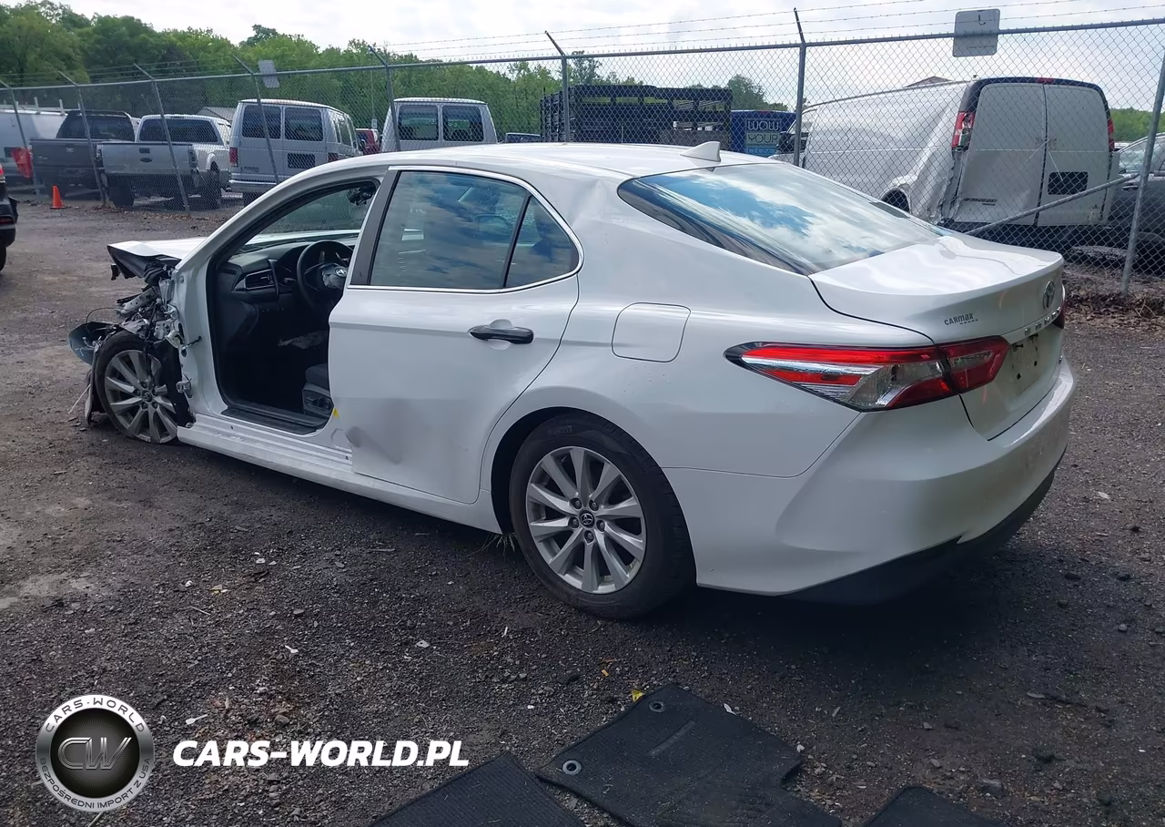2019 Toyota Camry Le VIN:4T1B11HK8KU754420 - 3