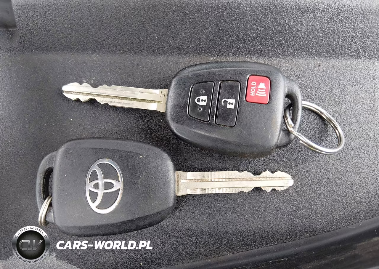 2018 Toyota Rav4 Le VIN:2T3BFREV5JW849571 - 11