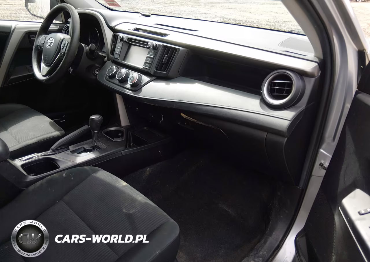 2018 Toyota Rav4 Le VIN:2T3BFREV5JW849571 - 5