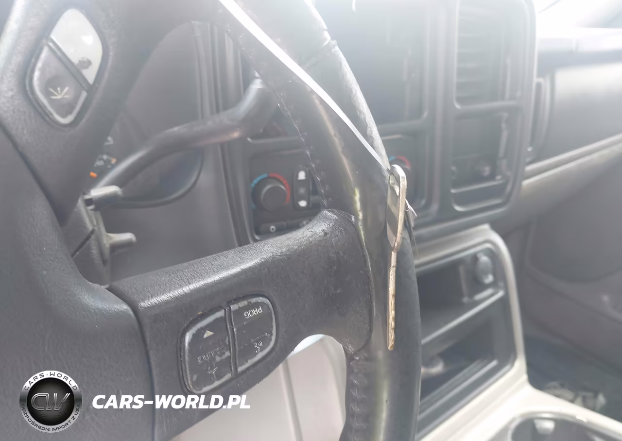 2004 Chevrolet Tahoe Lt VIN:1GNEC13Z74J324437 - 11