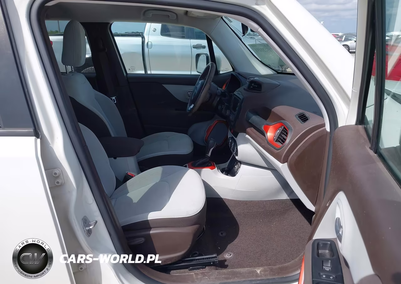 2016 Jeep Renegade Latitude VIN:ZACCJABT8GPD58572 - 5