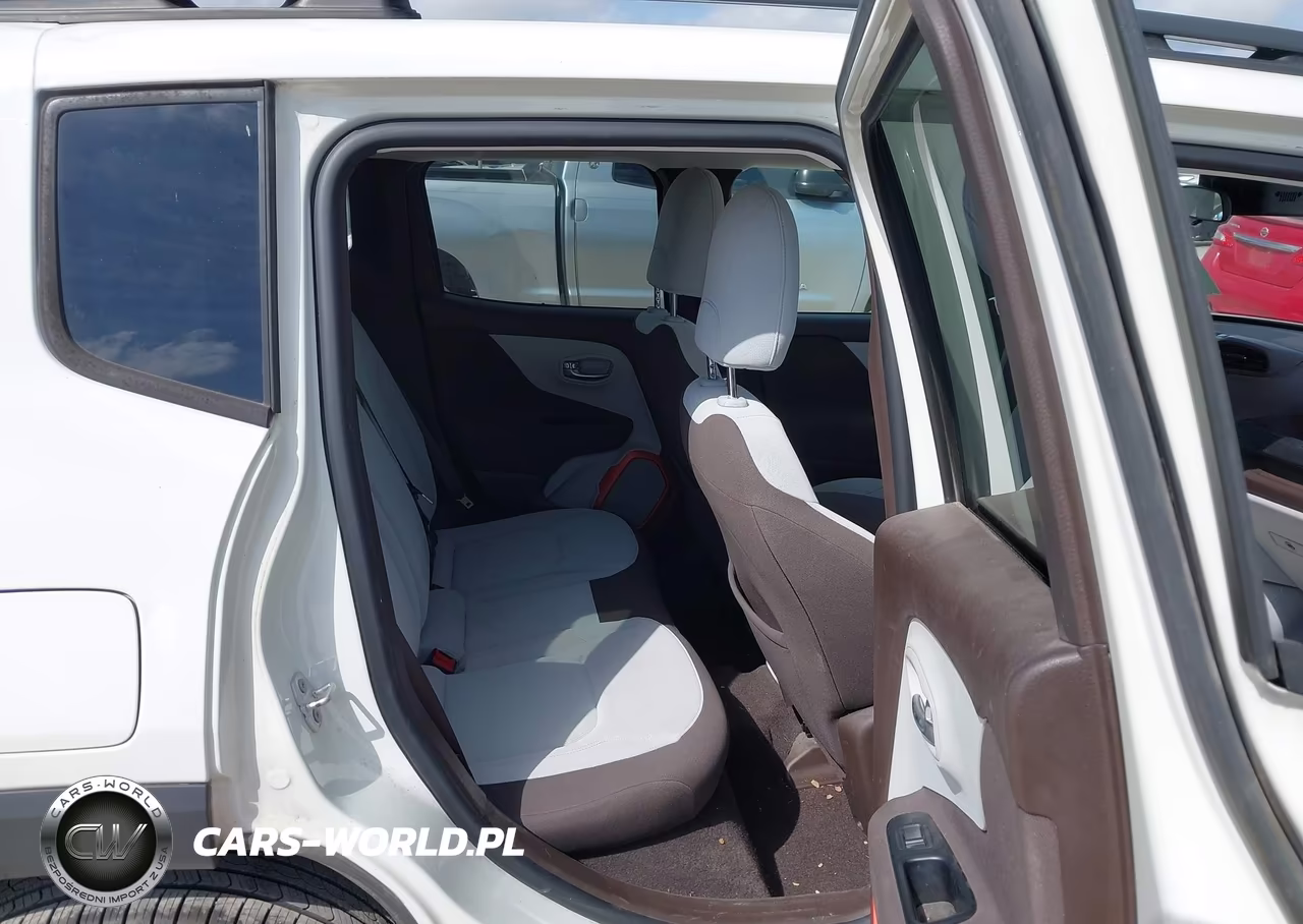 2016 Jeep Renegade Latitude VIN:ZACCJABT8GPD58572 - 8