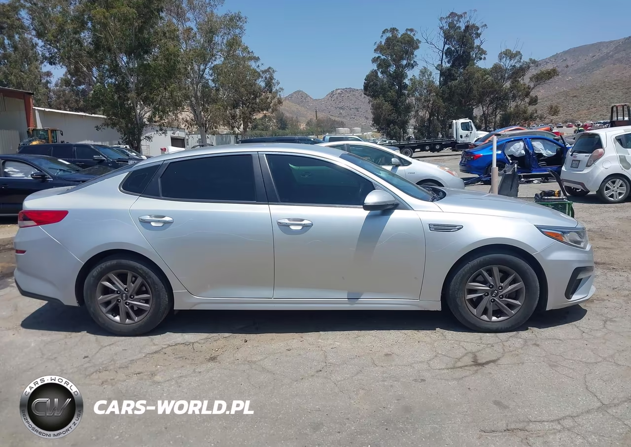 2020 Kia Optima Lx VIN:5XXGT4L3XLG431306 - 13