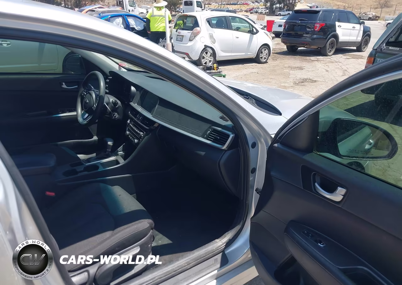 2020 Kia Optima Lx VIN:5XXGT4L3XLG431306 - 5
