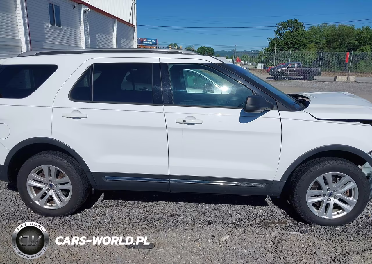 2018 Ford Explorer Xlt VIN:1FM5K8D86JGA69603 - 13