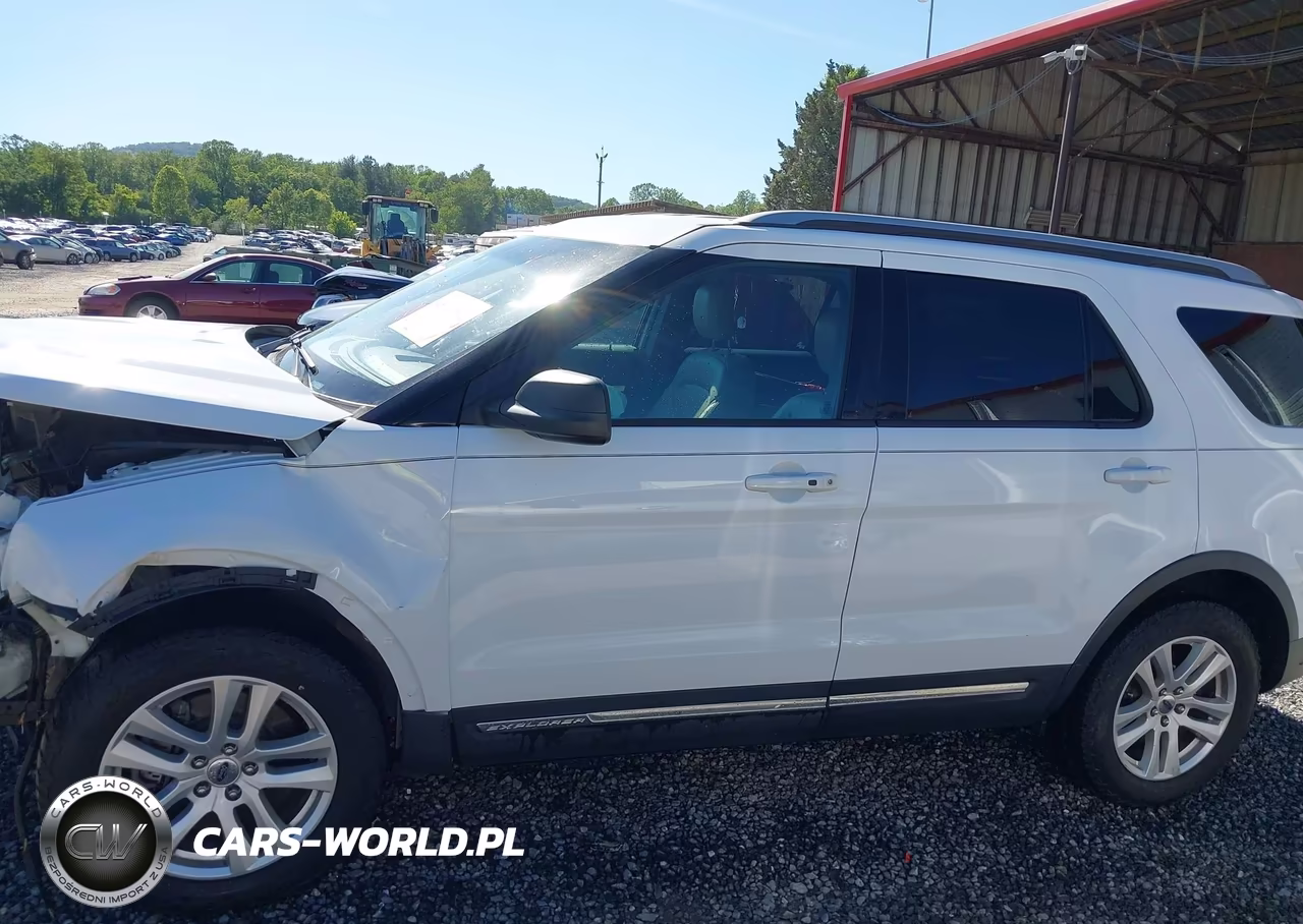 2018 Ford Explorer Xlt VIN:1FM5K8D86JGA69603 - 14