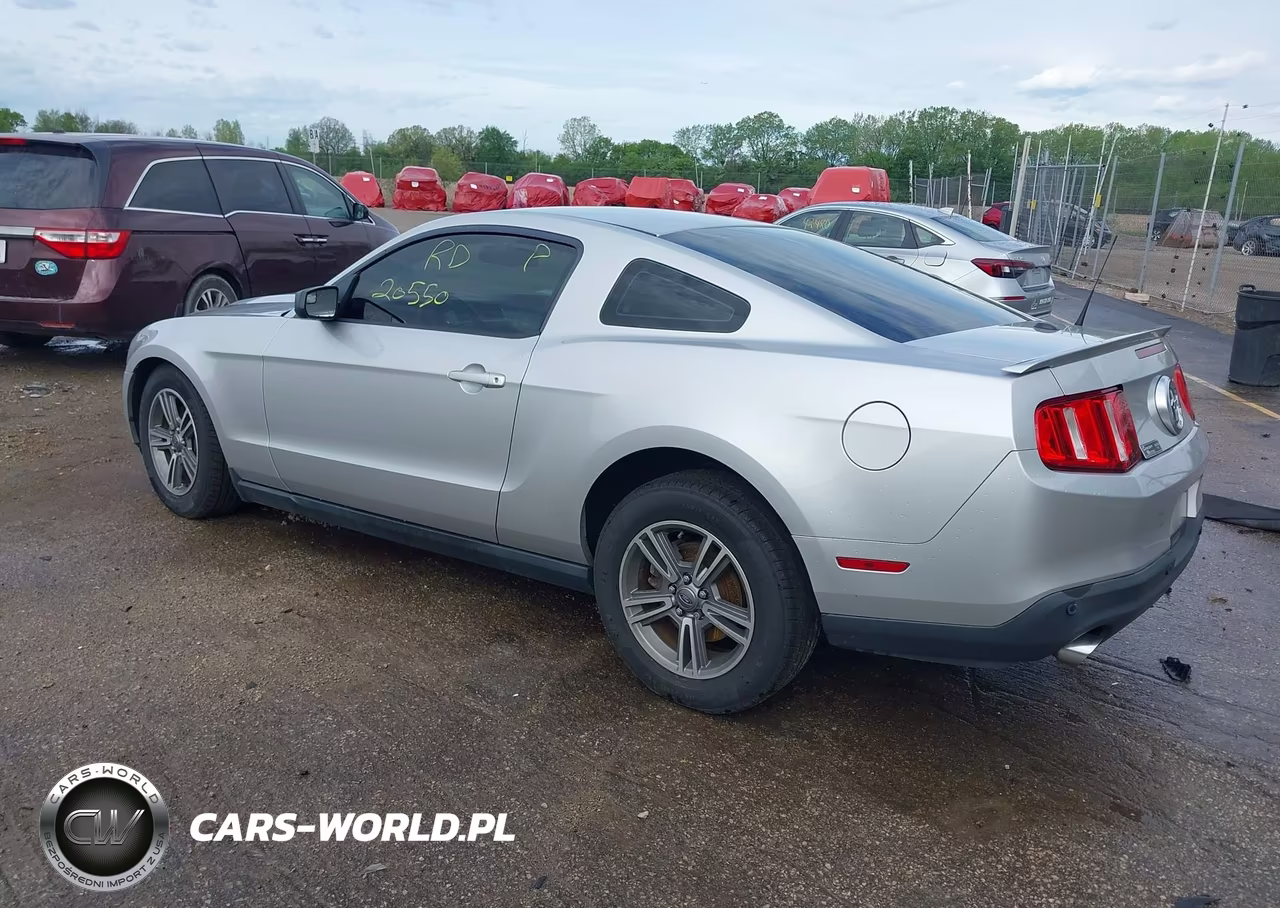 2012 Ford Mustang V6 Premium VIN:1ZVBP8AM3C5261633 - 3