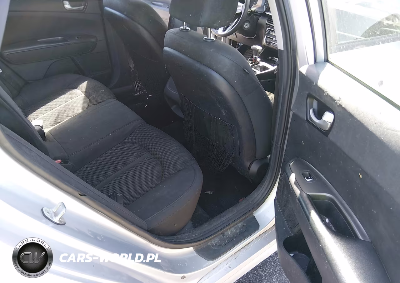 2019 Kia Optima Lx VIN:5XXGT4L36KG369384 - 8