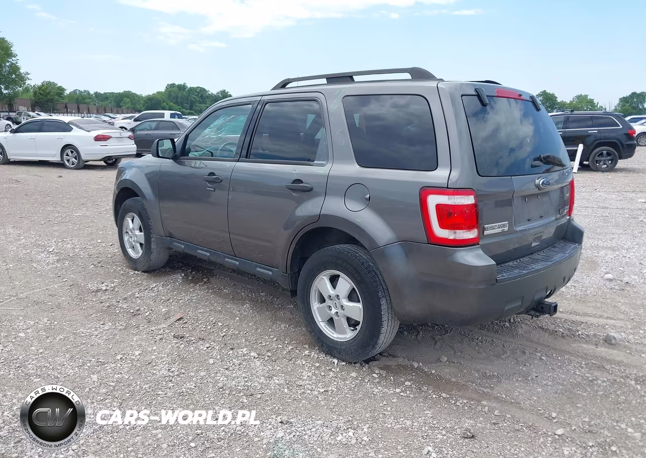 2011 Ford Escape Xlt VIN:1FMCU9DG4BKC64581 - 3