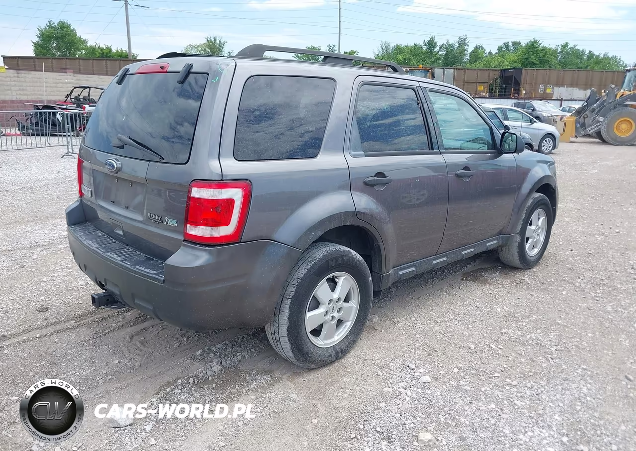 2011 Ford Escape Xlt VIN:1FMCU9DG4BKC64581 - 4