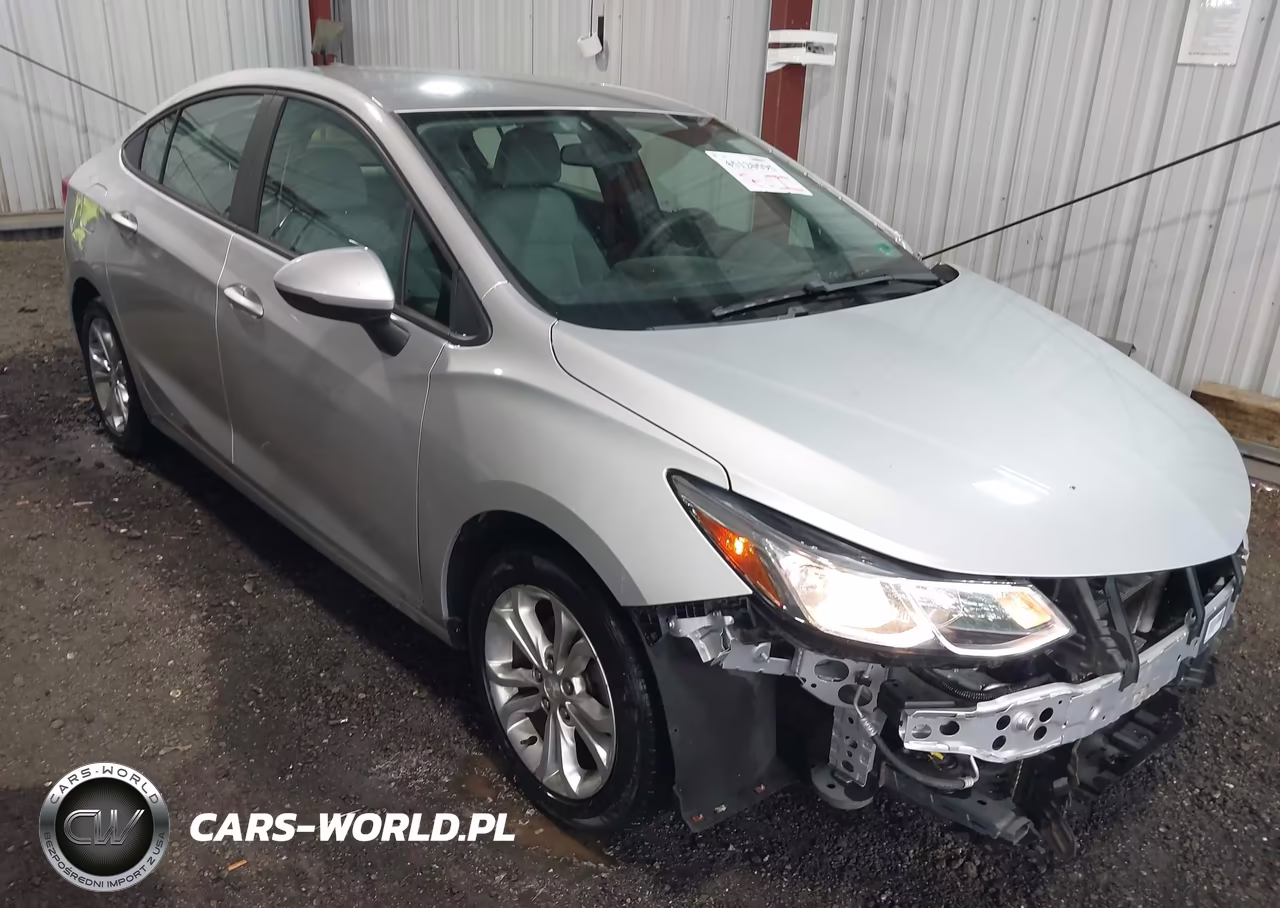 2019 Chevrolet Cruze Ls – zdjęcie 1 z 17