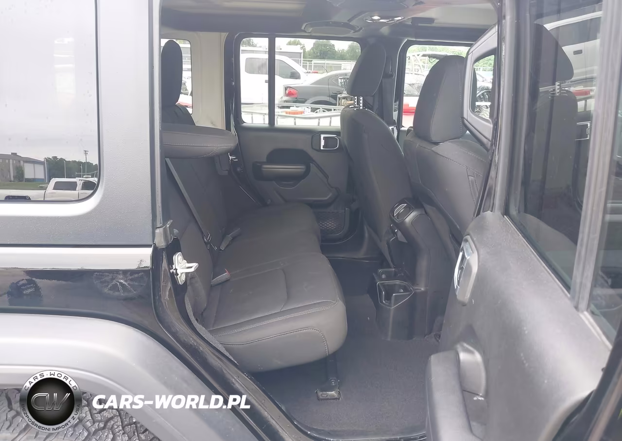 2021 Jeep Wrangler Unlimited Sport S 4X4 VIN:1C4HJXDG3MW723263 - 8