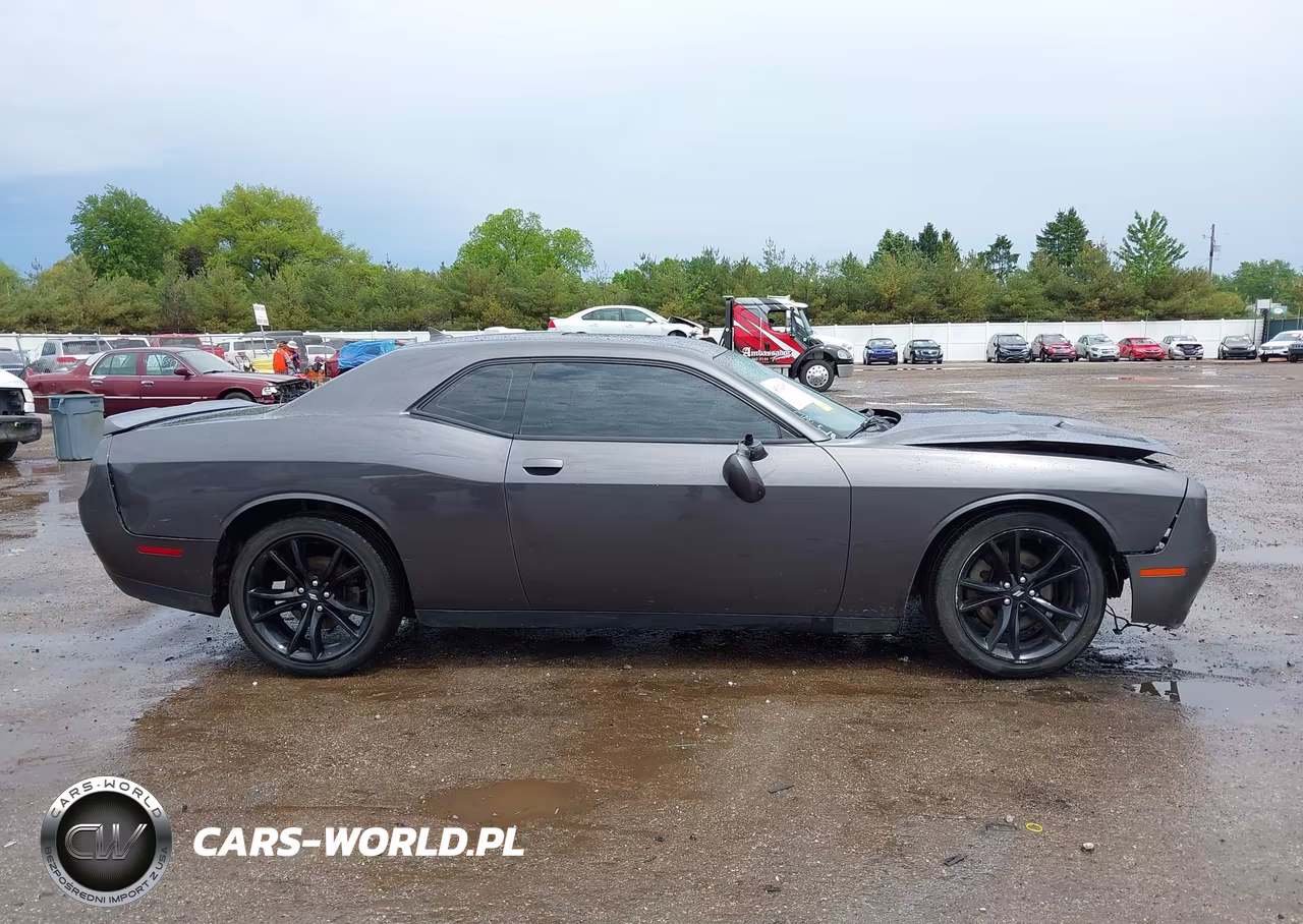 2018 Dodge Challenger Sxt Plus VIN:2C3CDZAG5JH276869 - 13