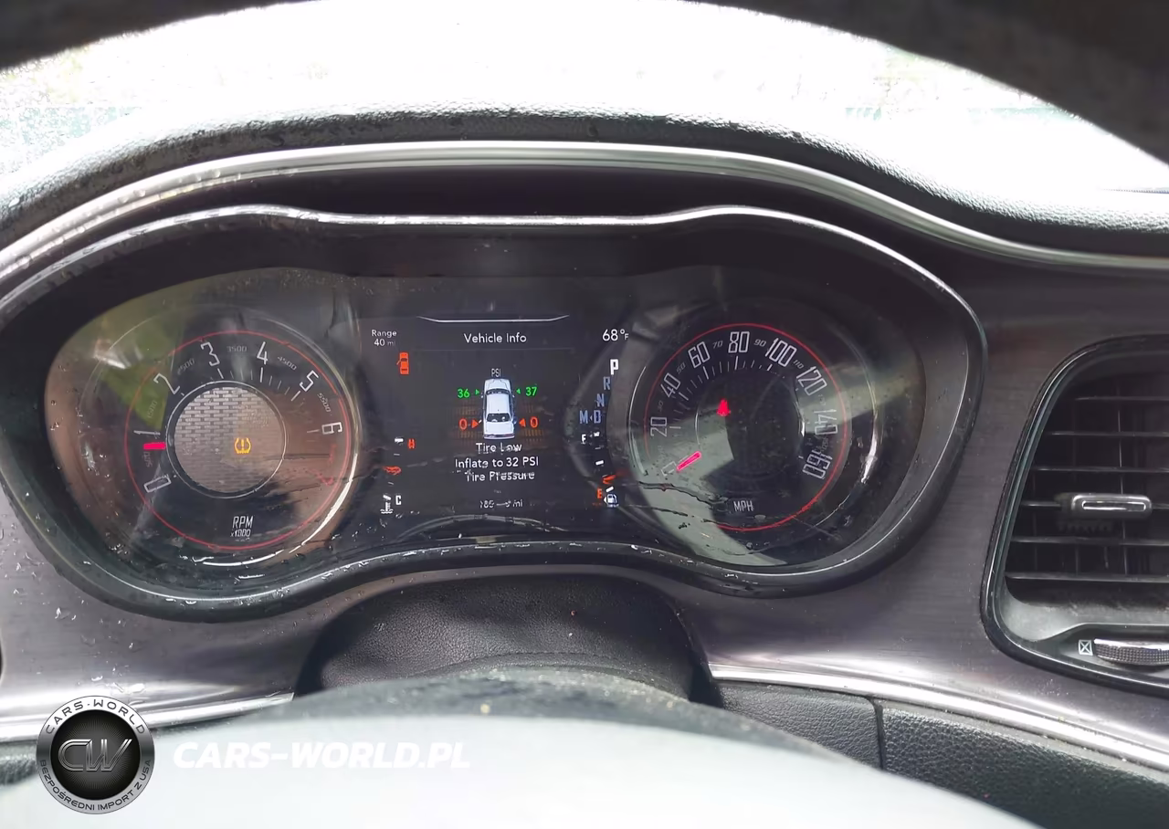 2018 Dodge Challenger Sxt Plus VIN:2C3CDZAG5JH276869 - 7
