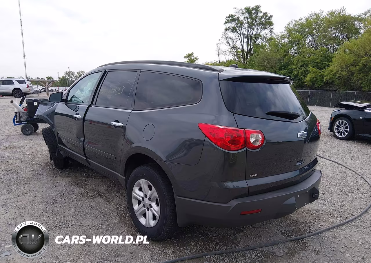 2012 Chevrolet Traverse Ls VIN:1GNKVEED6CJ416126 - 3