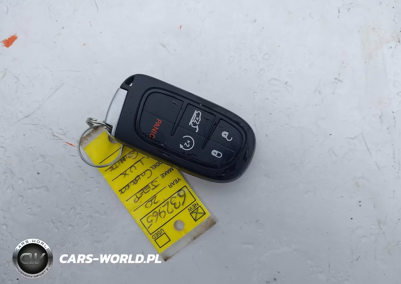 2020 Jeep Cherokee Latitude Lux 4X4 VIN:1C4PJMLXXLD632965 - 11