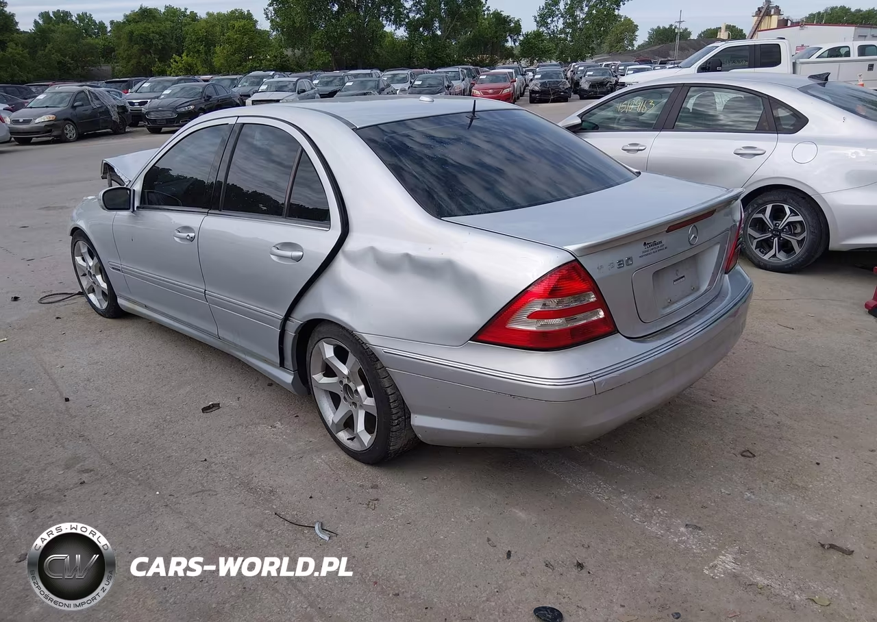 2007 Mercedes-Benz C 230 Sport VIN:WDBRF52H47F877747 - 3