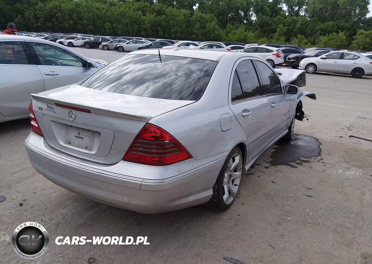 2007 Mercedes-Benz C 230 Sport VIN:WDBRF52H47F877747 - 4