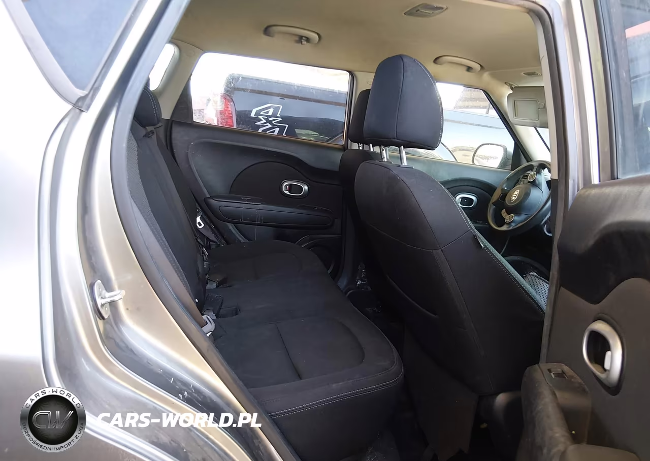 2018 Kia Soul + VIN:KNDJP3A51J7572344 - 8