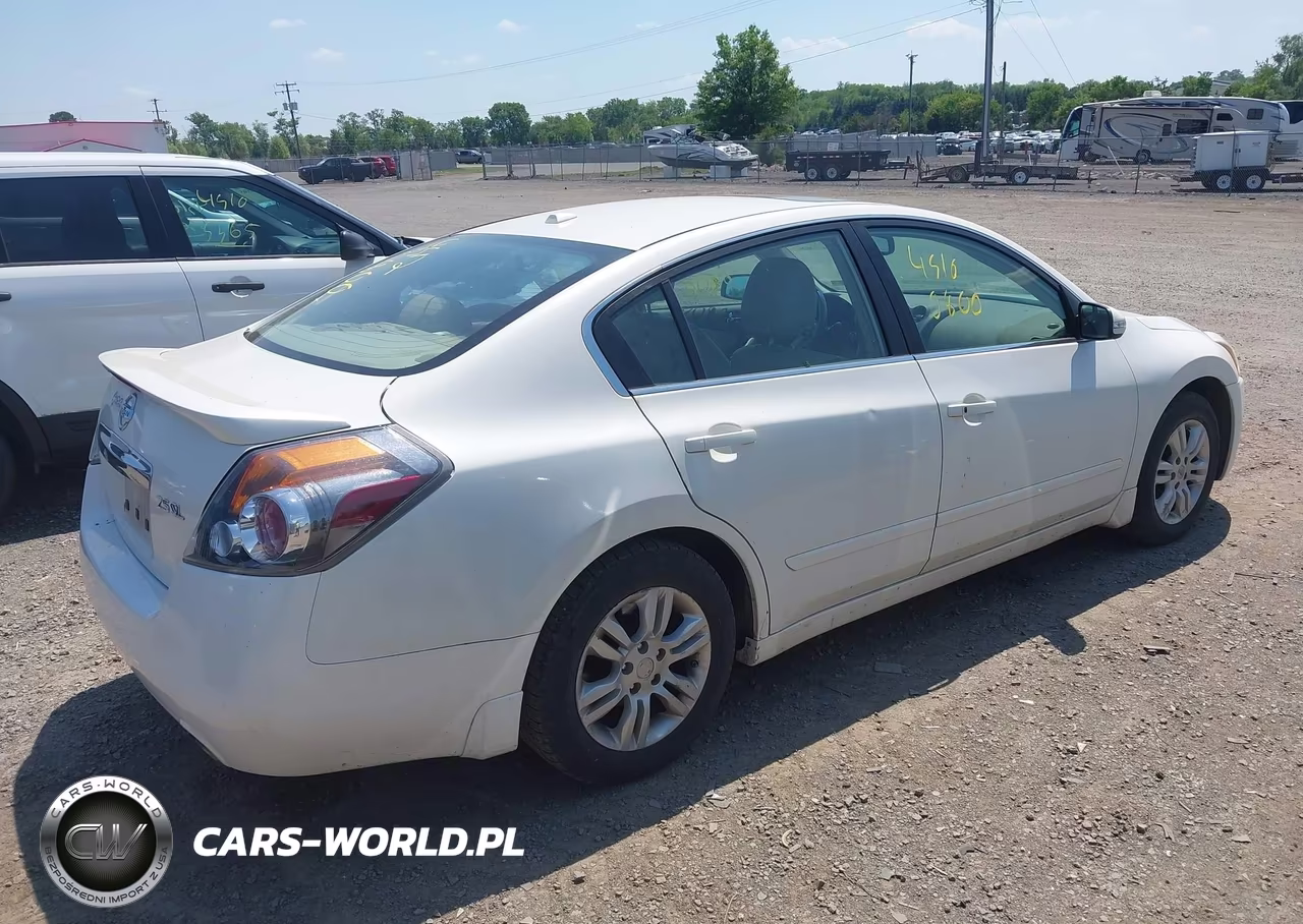 2010 Nissan Altima 2.5 S VIN:1N4AL2AP9AN467740 - 4
