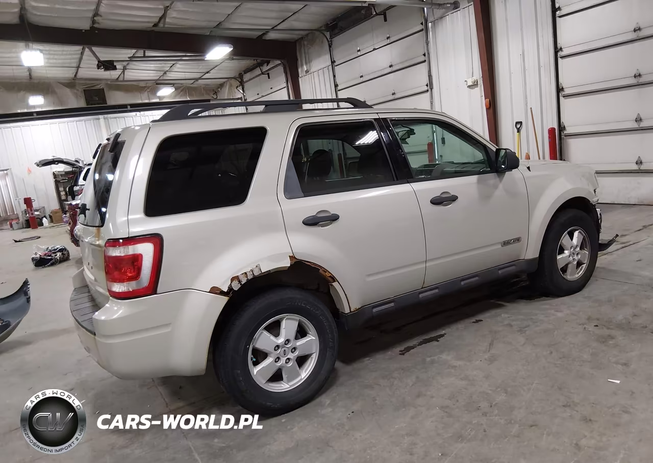 2008 Ford Escape Xlt VIN:1FMCU03Z78KB10728 - 4