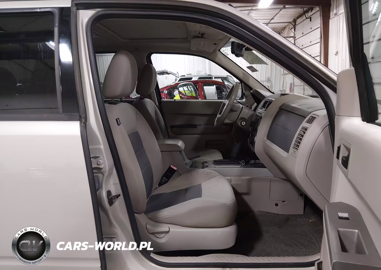2008 Ford Escape Xlt VIN:1FMCU03Z78KB10728 - 5