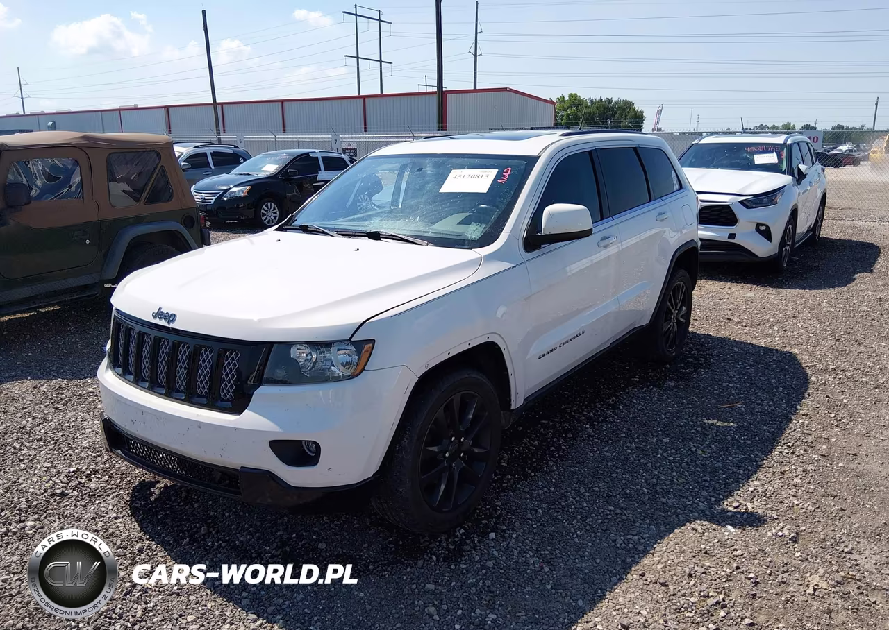 2012 Jeep Grand Cherokee Laredo VIN:1C4RJEAG0CC355945 - 2