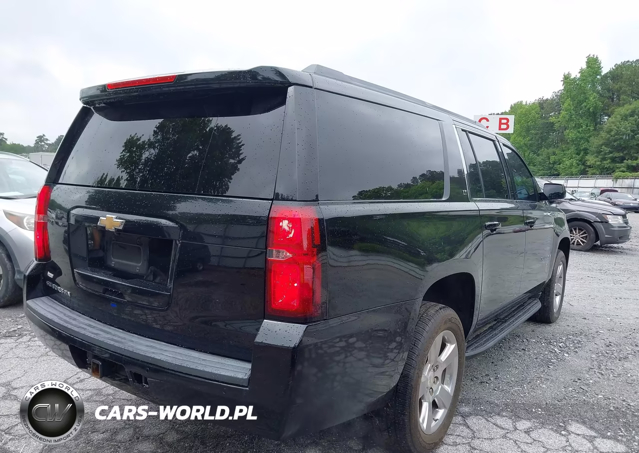 2017 Chevrolet Suburban Lt VIN:1GNSCHKC9HR114633 - 4