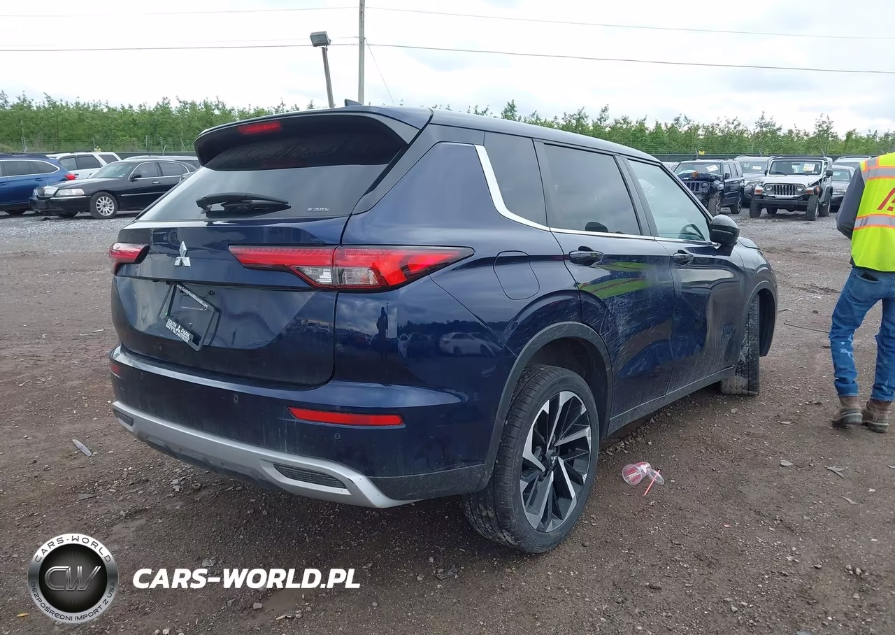 2022 Mitsubishi Outlander Black Edition S-Awc-Se 2.5 S-Awc-Se Launch Edition S-Awc VIN:JA4J4UA82NZ036659 - 4