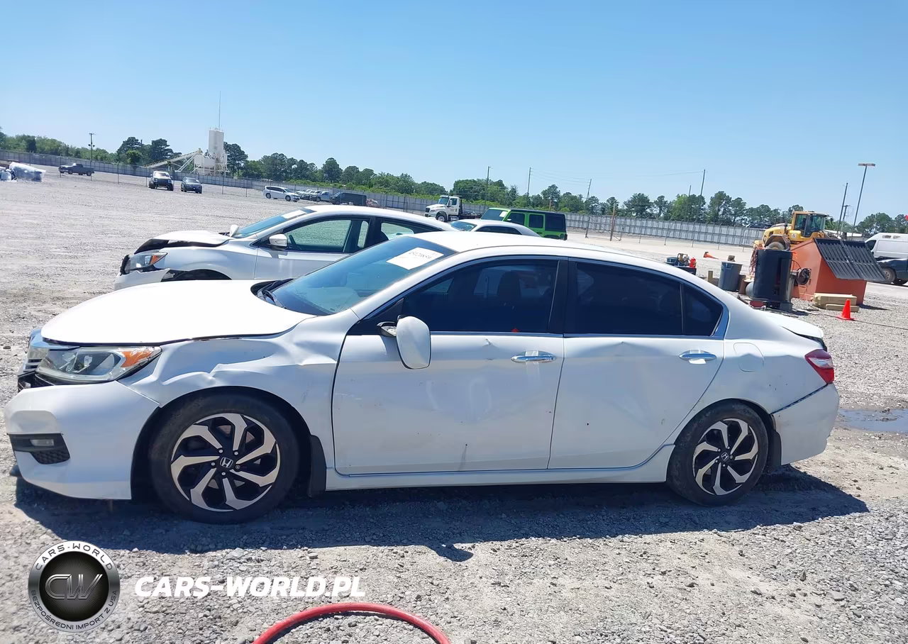 2017 Honda Accord Sport VIN:1HGCR2F56HA187267 - 14