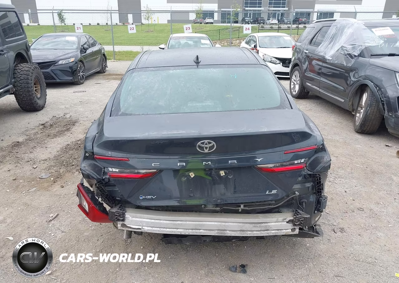 2025 Toyota Camry Le VIN:4T1DAACK5SU030913 - 16